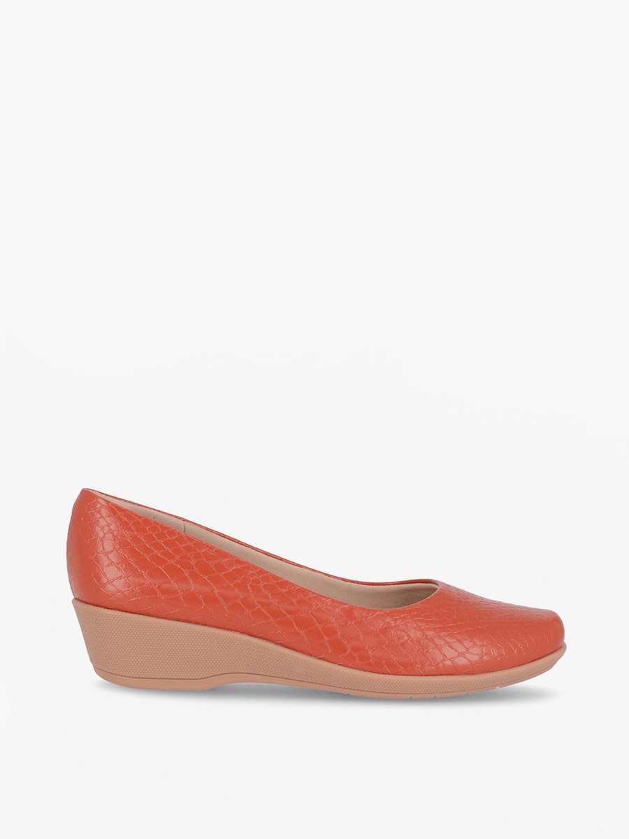 Round Toe Slip-On Shoes with Wedge Heels