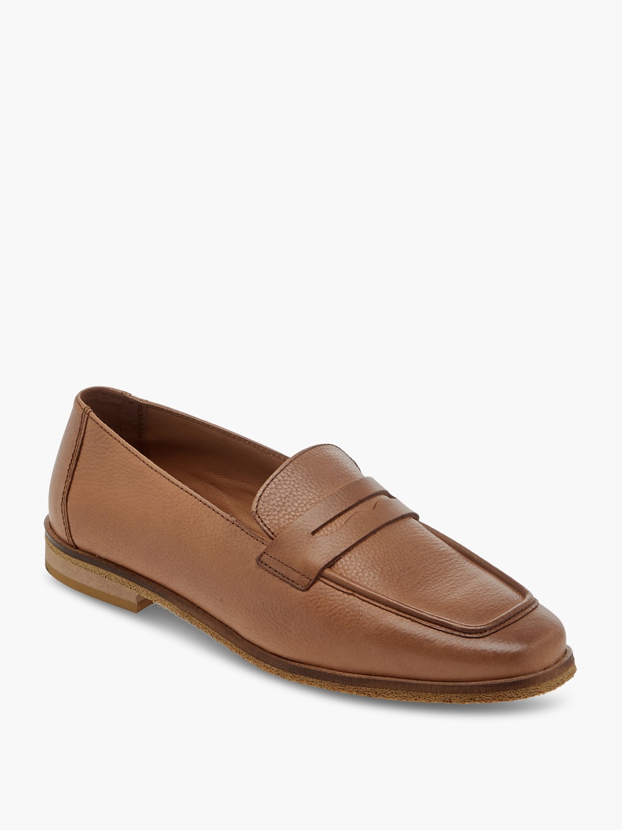 Women Cutout Detail Slip-On Loafers