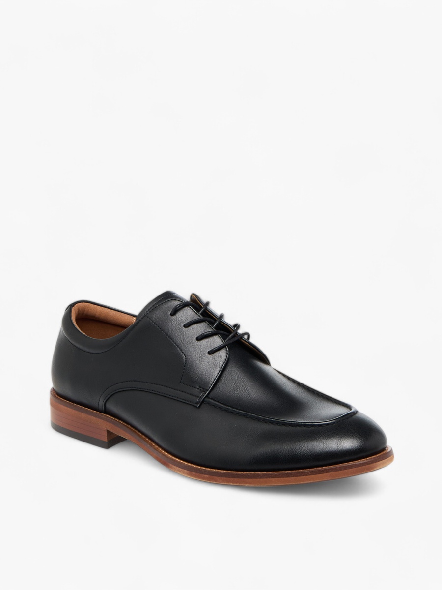 Men Solid Derby Shoes with Lace-Up Closure