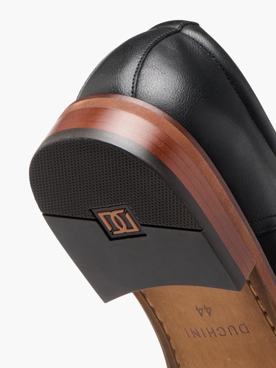 Men Solid Derby Shoes with Lace-Up Closure