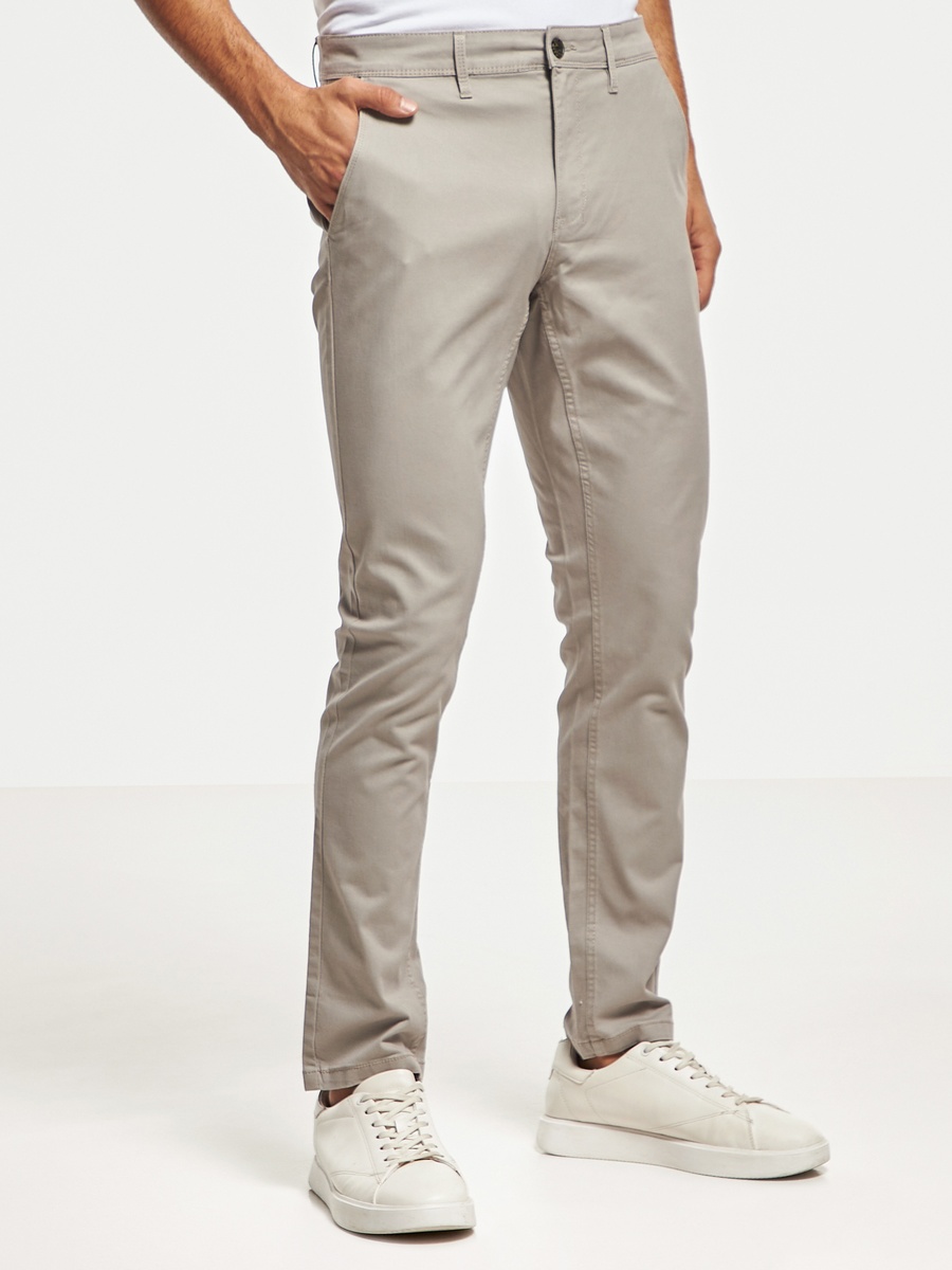 Slim Fit Chinos with Button Closure and Pockets