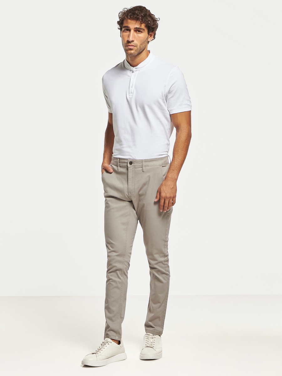 Slim Fit Chinos with Button Closure and Pockets