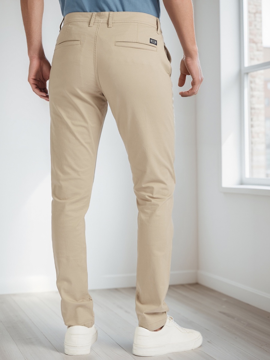 Chinos with Button Closure and Pockets