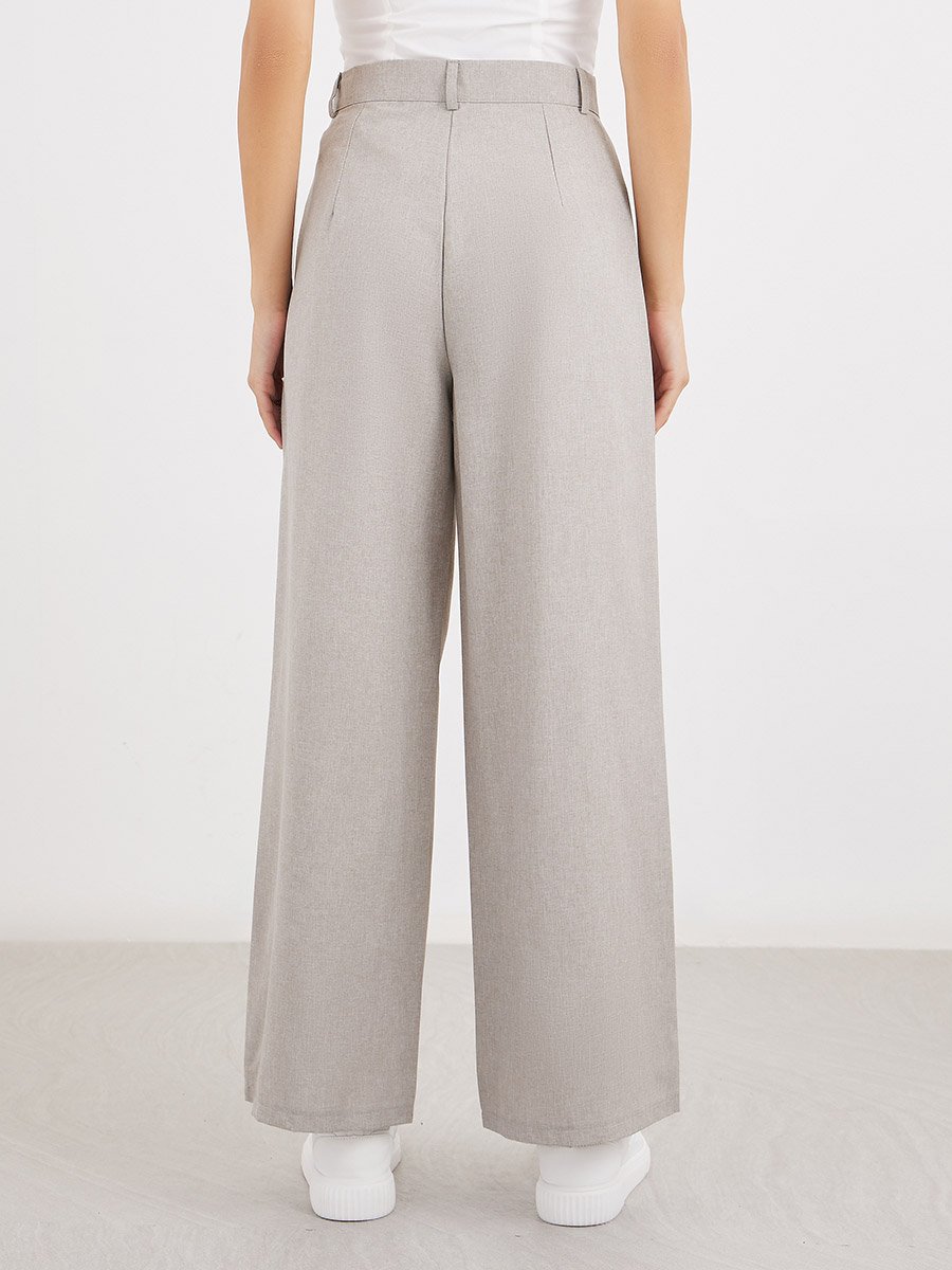 بنطال سادة بأرجل واسعة وكسرات