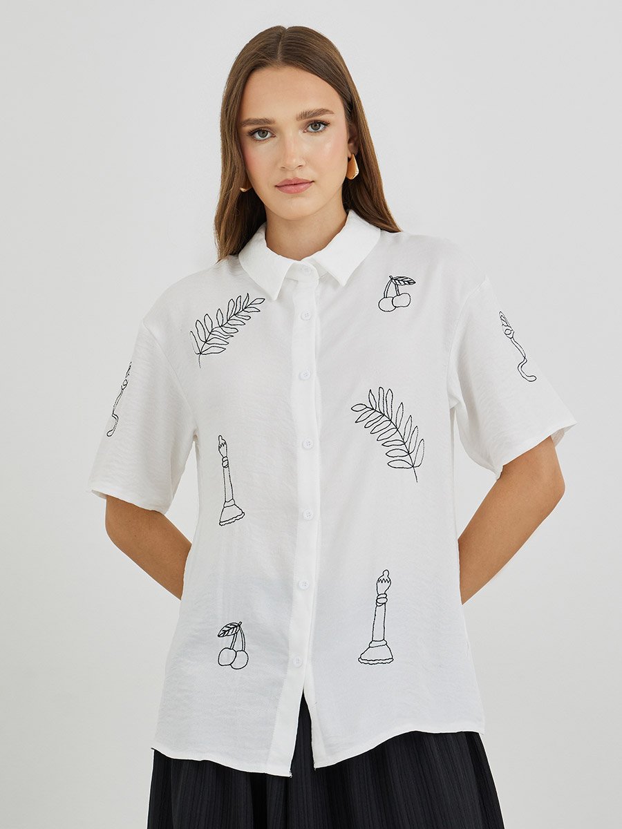 Embroidered Short Sleeve Spread Collar Shirt