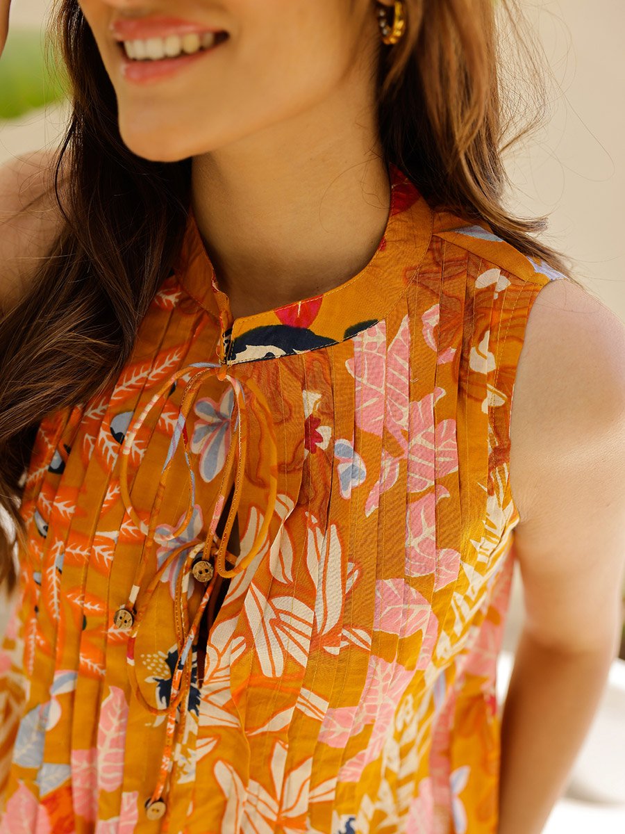 Women Floral Printed Pintuck Top and Pants Co-Ords