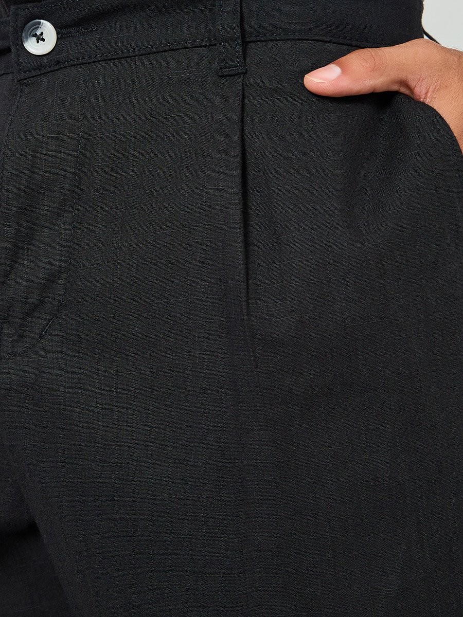 Men Black Pleated Tapered Linen Trousers