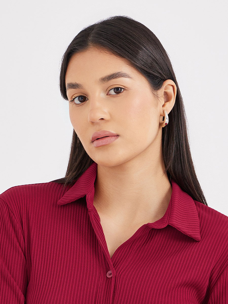 Women Burgundy Ribbed Fitted Longline Shirt