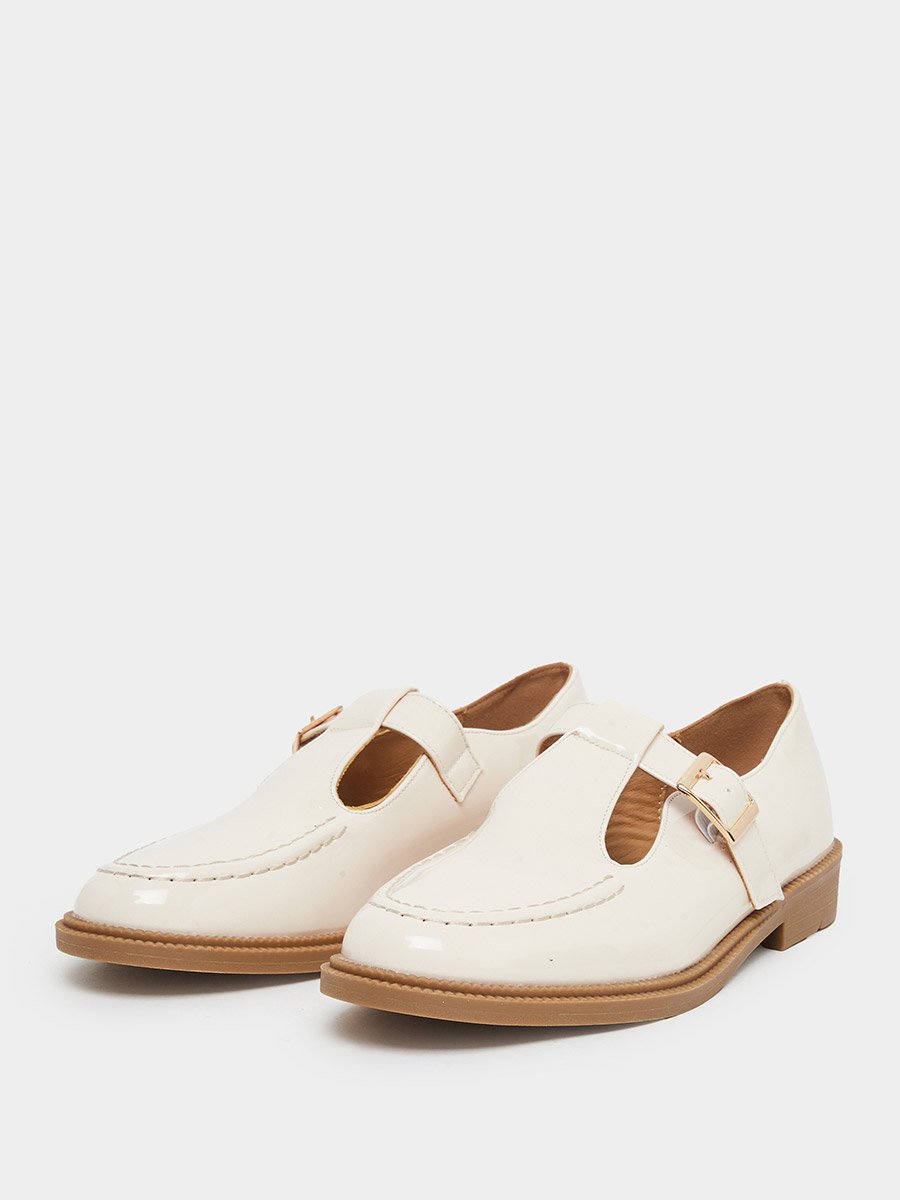 Women Beige Patent Mary Jane Shoes