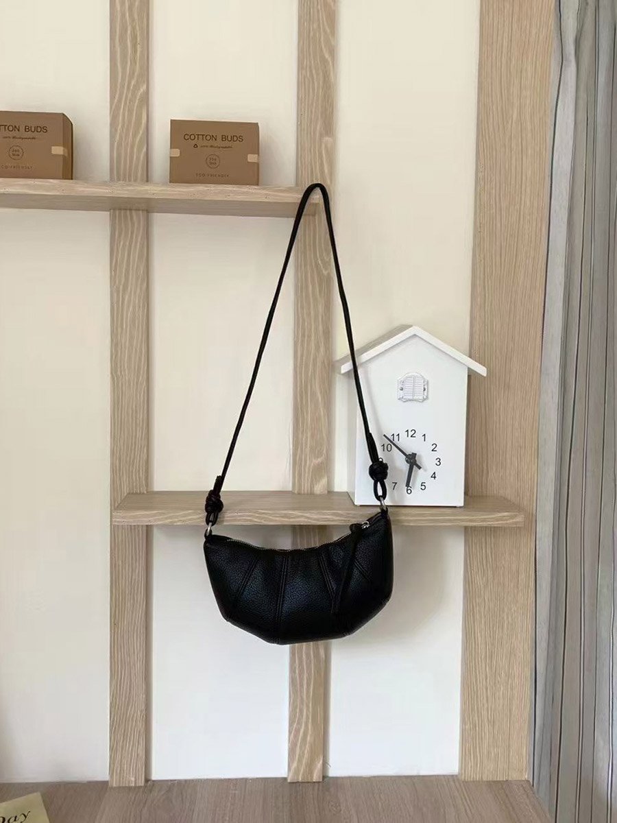 Black Plain Shoulder Bag with Zip Closure