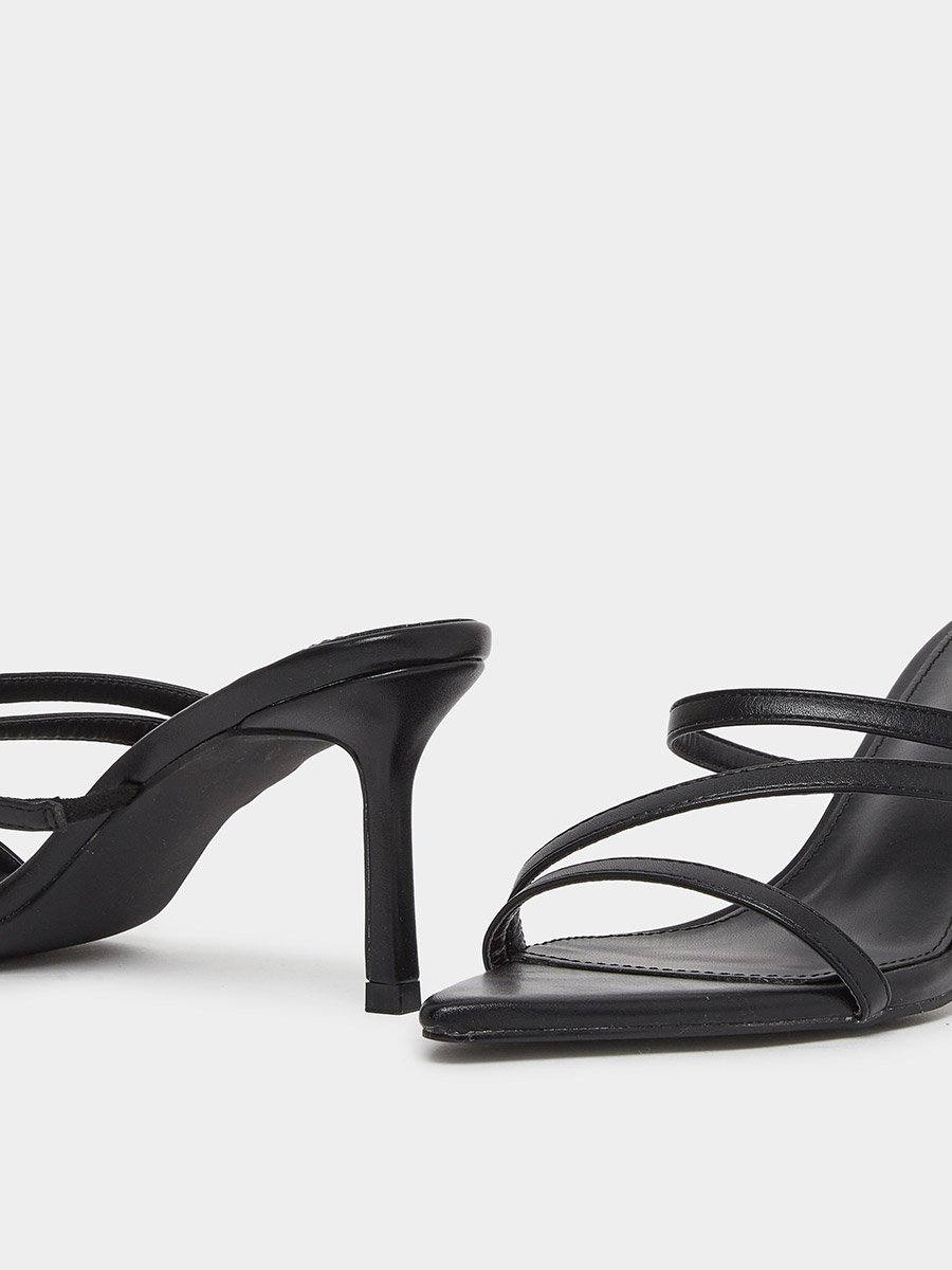 Tosca Black Strappy Sandals