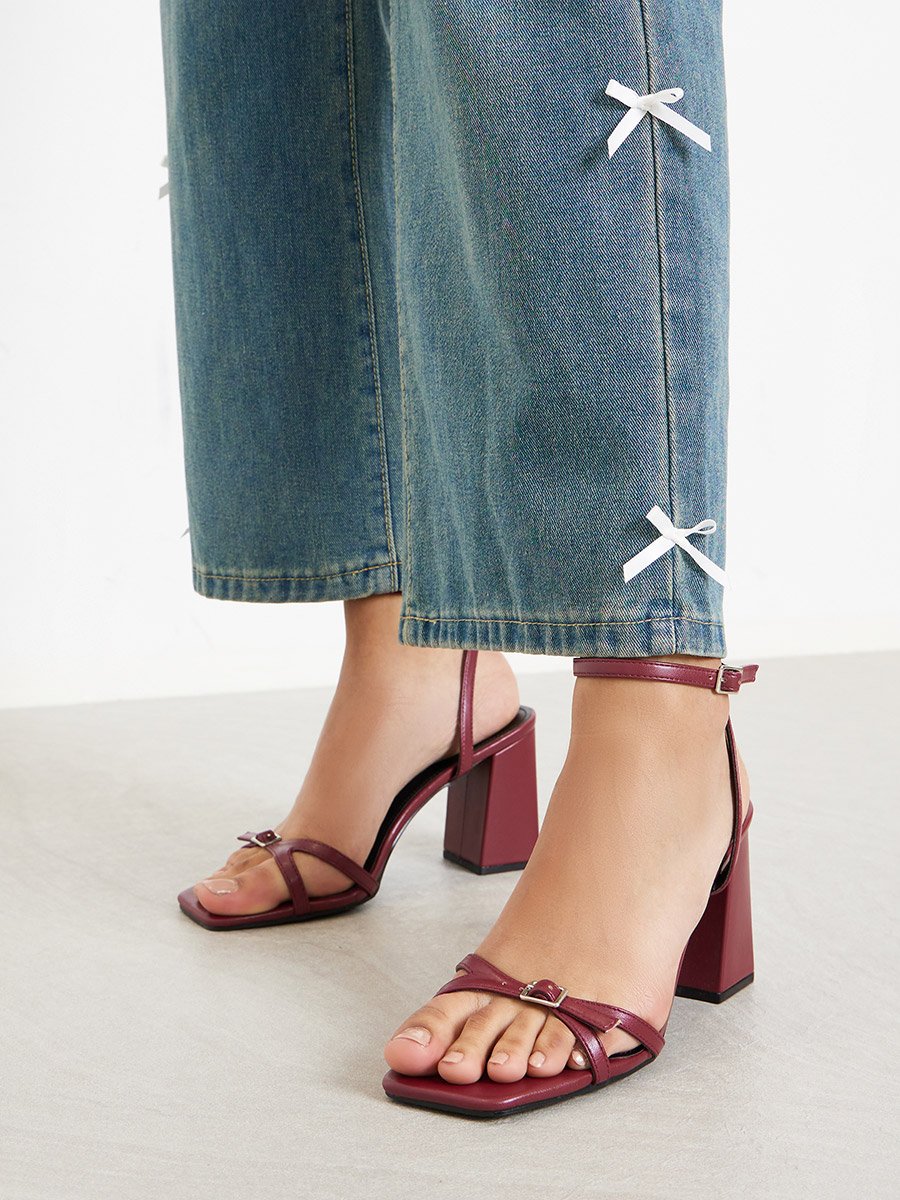 Ilaa Block Heel Sandals with Buckle Detail
