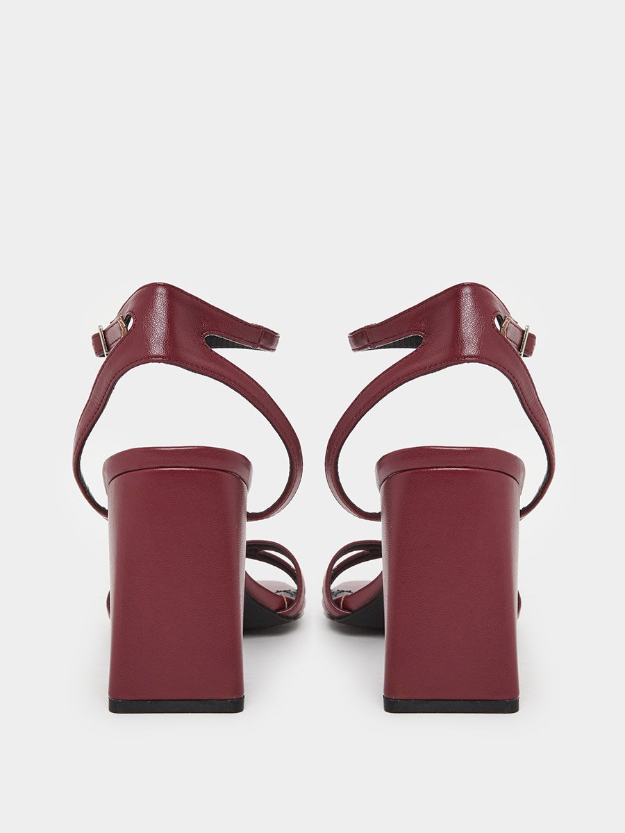 Ilaa Block Heel Sandals with Buckle Detail