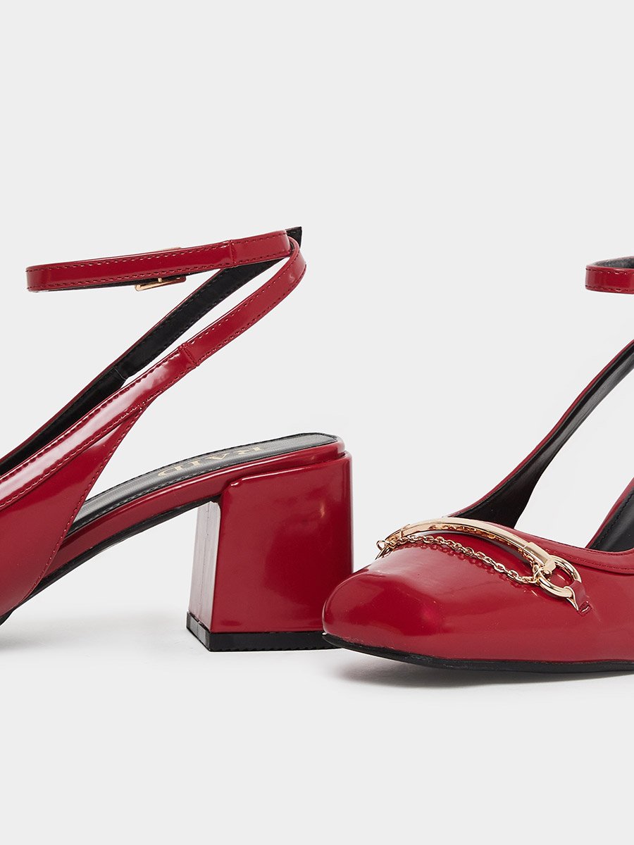 Aiza Block Heel Shoes with Chain Detail