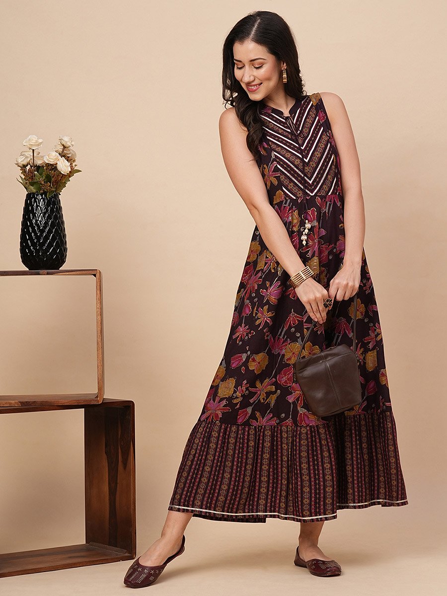 Women Floral Printed Mandarin Collar A-Line Maxi Dress with Lace Detail