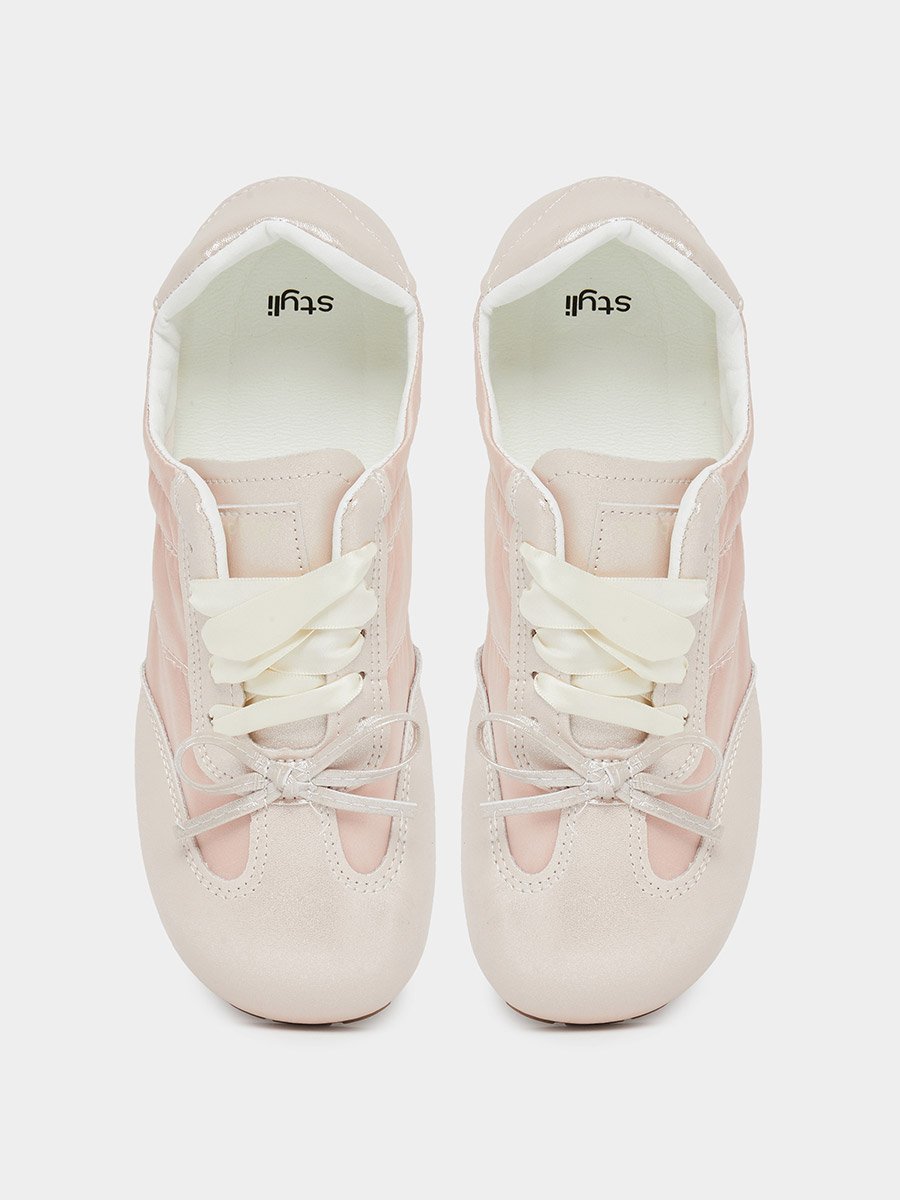 Bow Detail Lace Up Sneakers