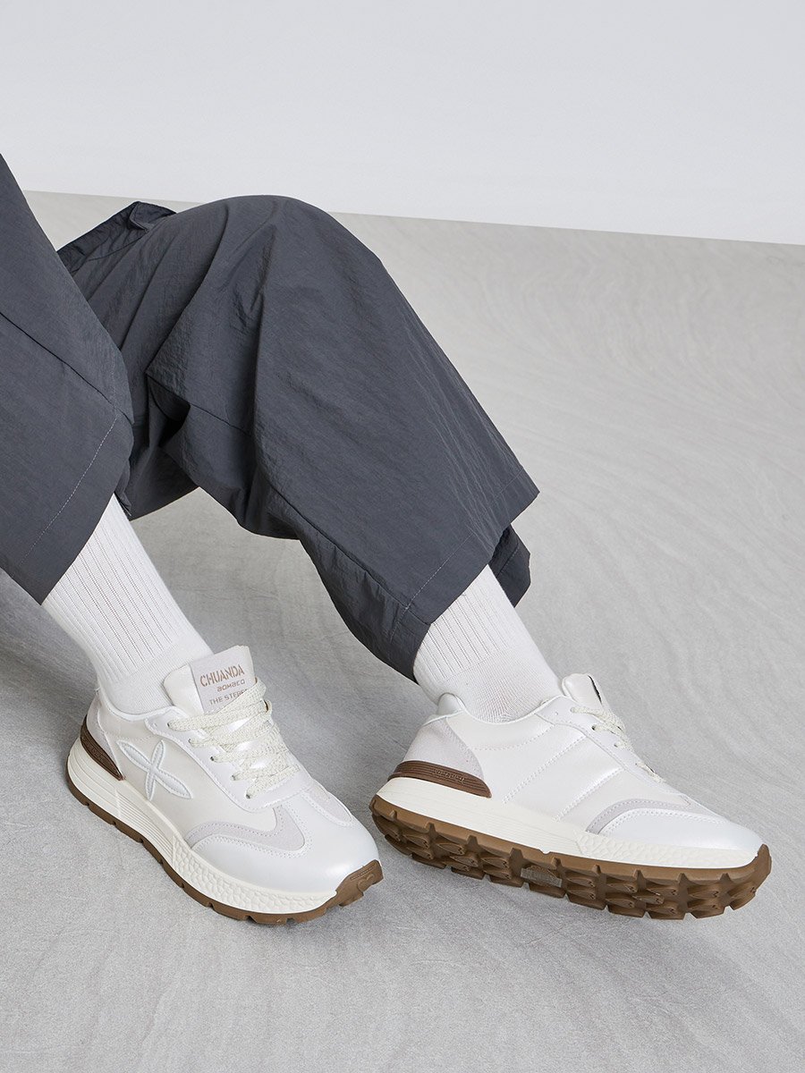 Classic Star Logo Lace Up Sneakers 