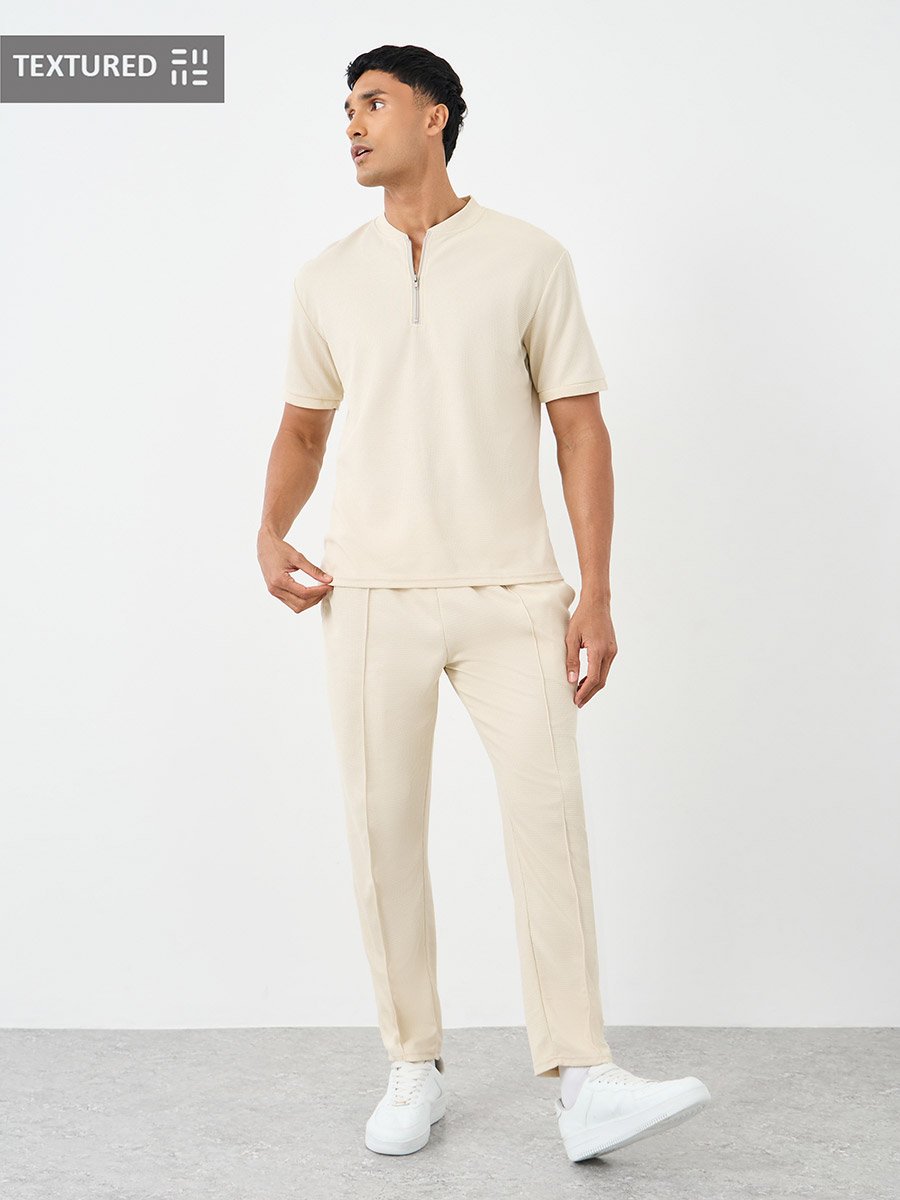 Men Solid Regular Fit T-Shirt and Joggers Co-ords
