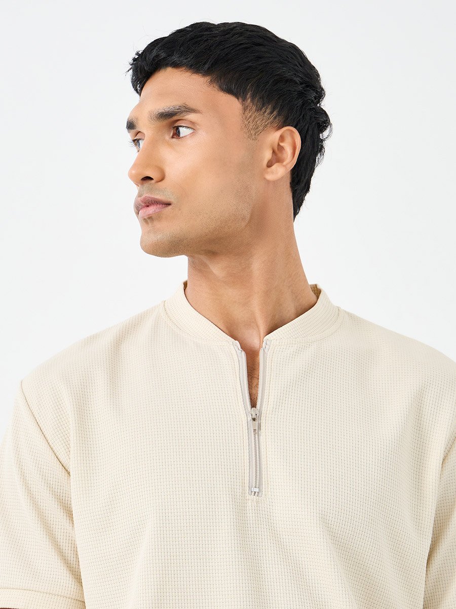 Men Solid Regular Fit T-Shirt and Joggers Co-ords