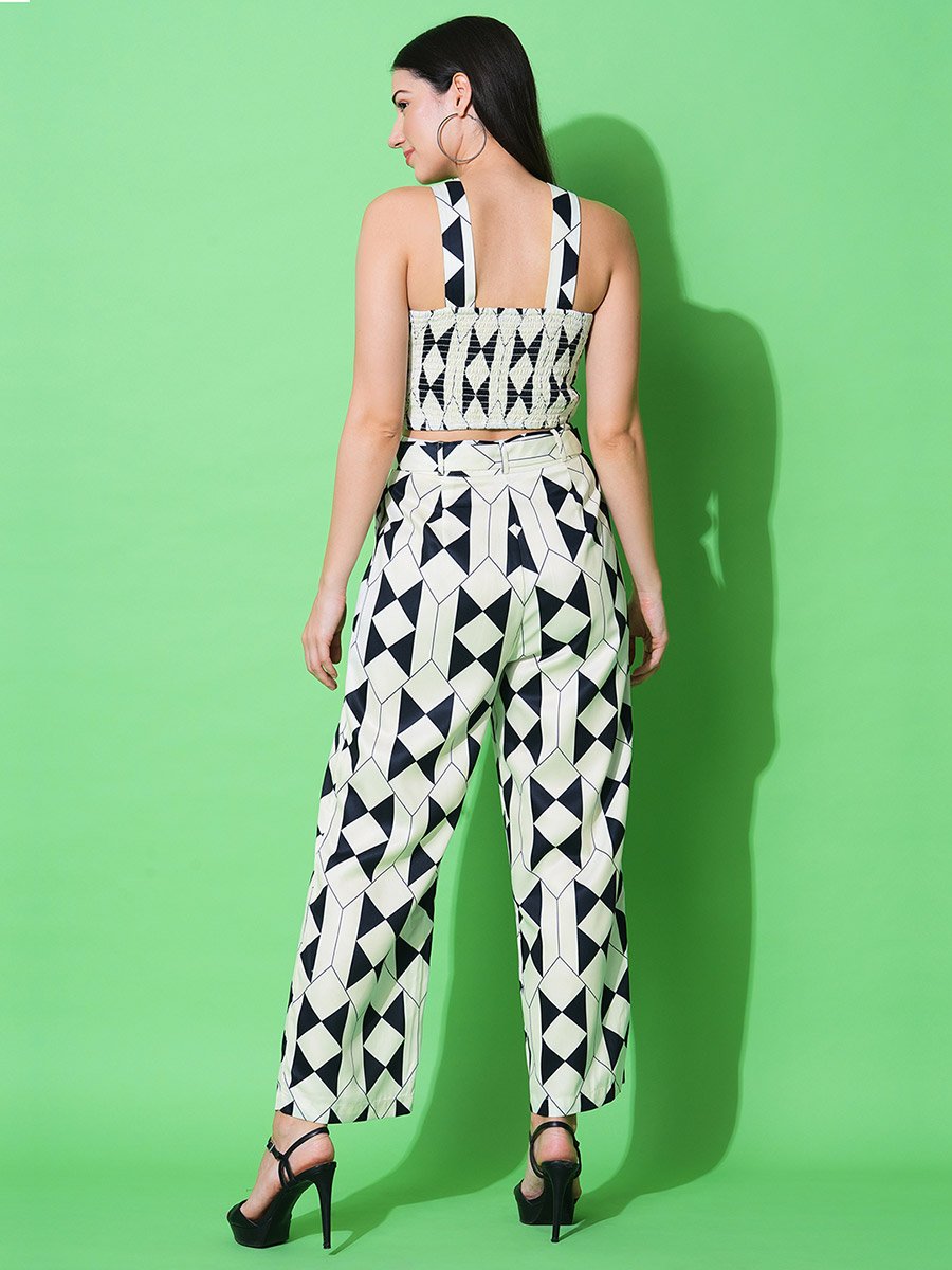 Women Geometric Print Halter Neck Crop Top and Trousers Co-Ords
