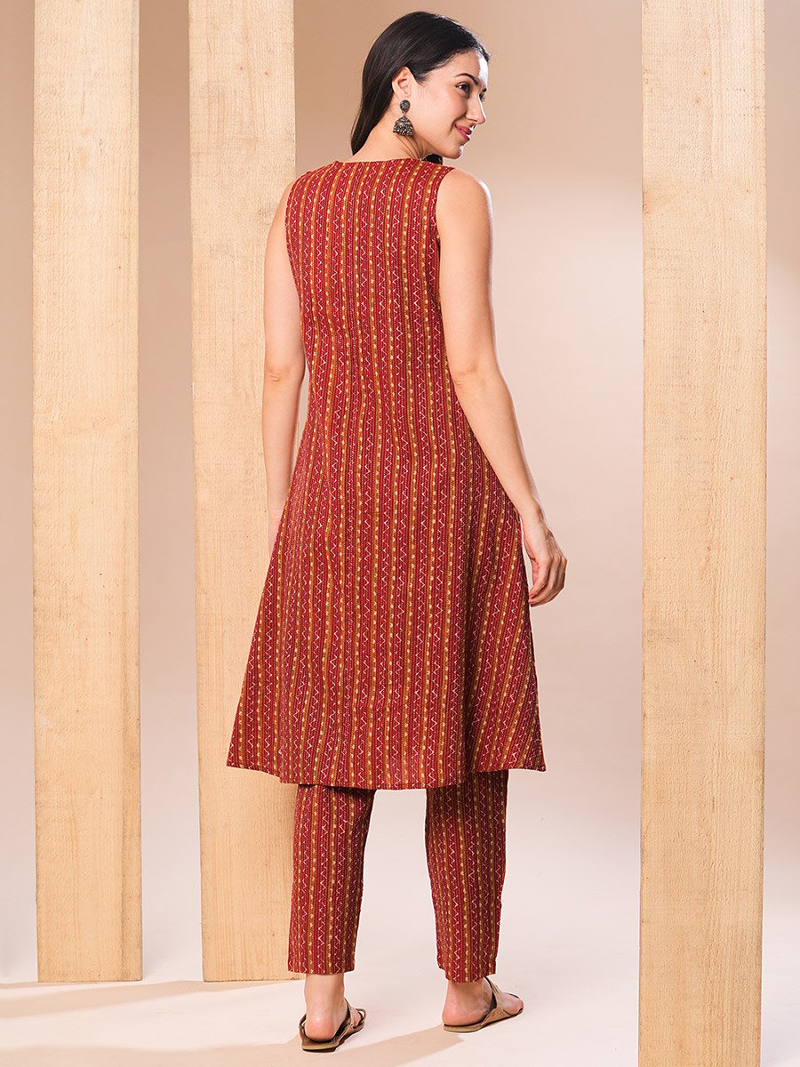 All-Over Printed In Dobby A-Line Kurta with Pants Co-Ords