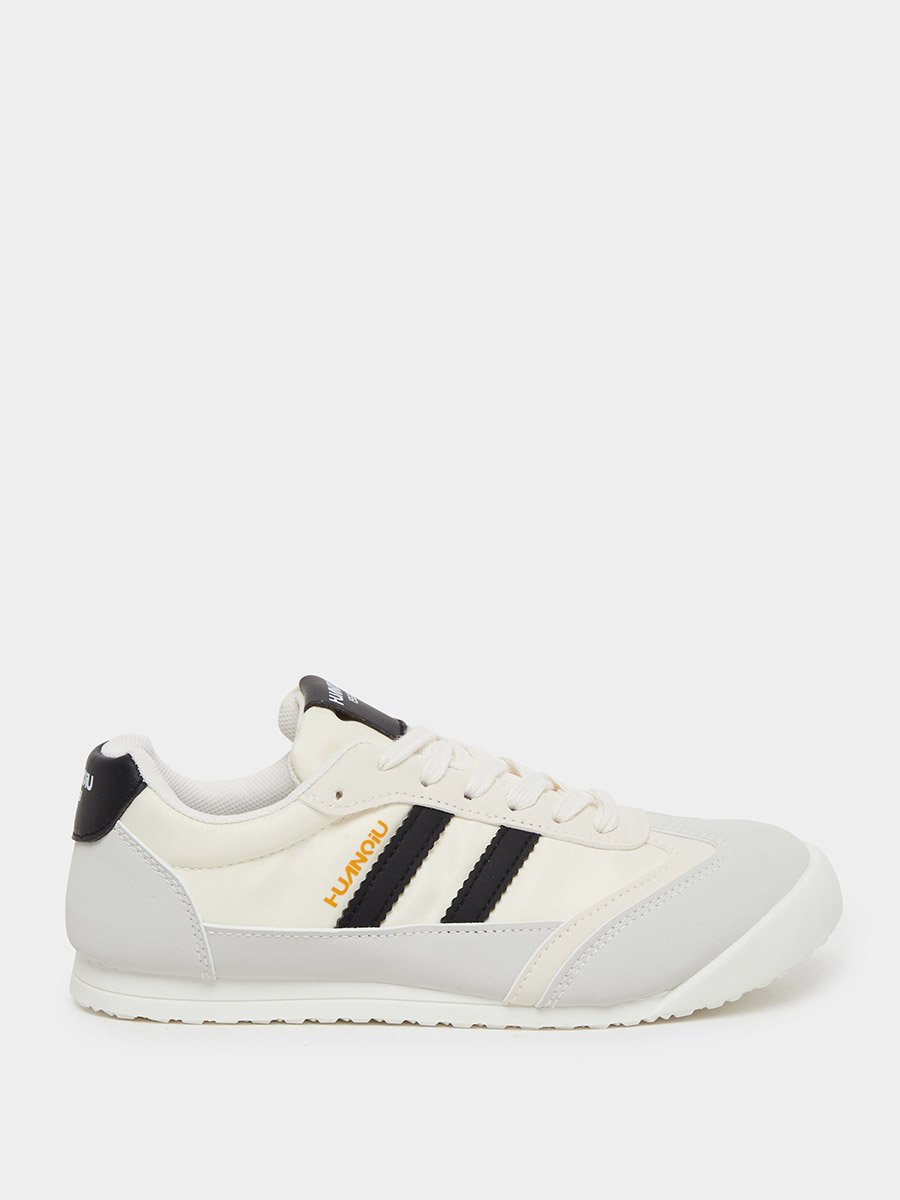 Women Contrast Striped Sneakers