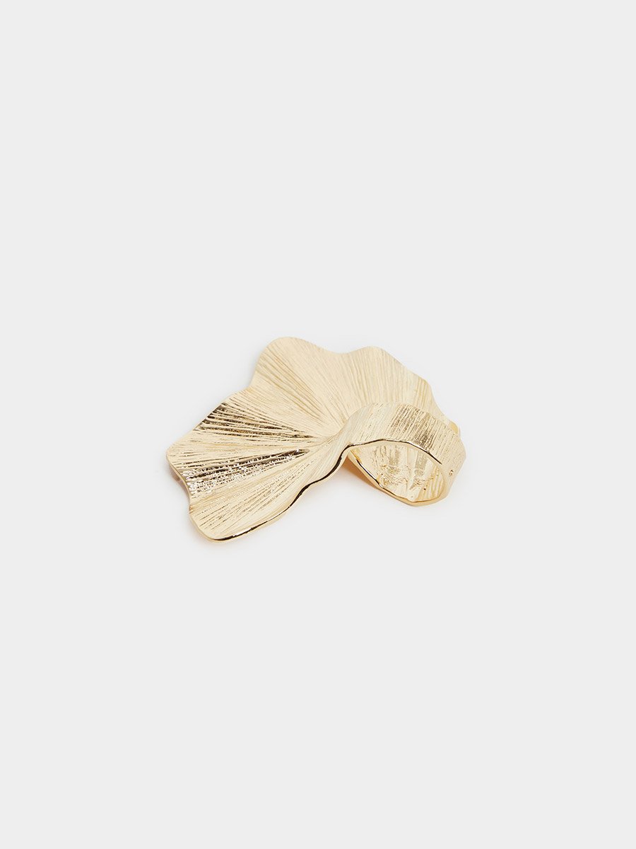 Women Gold Textured Overlap Ring