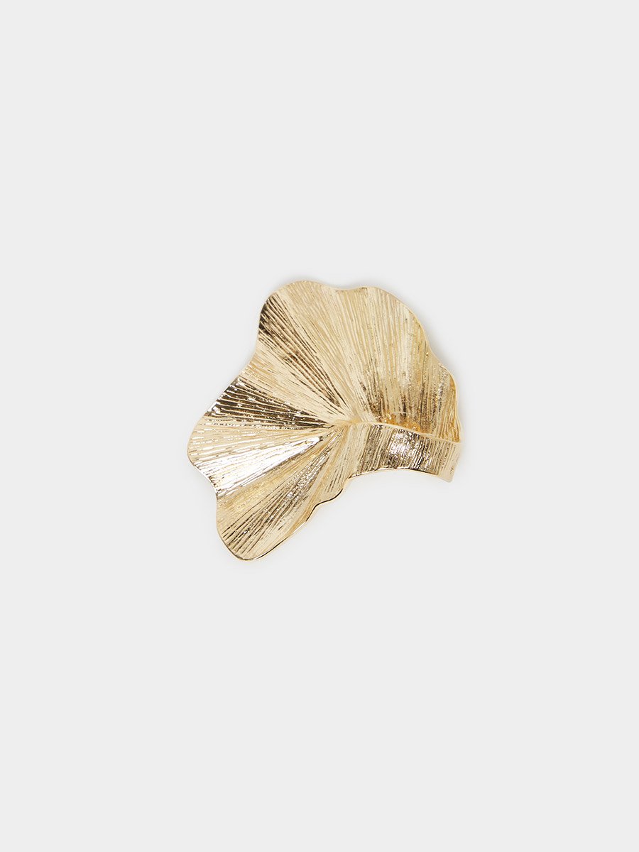 Women Gold Textured Overlap Ring