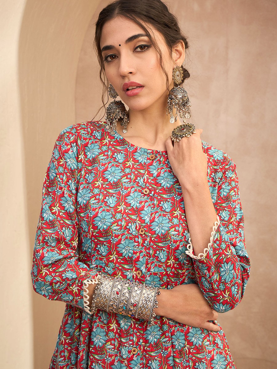 Red Floral Buttoned Pocket Kurta