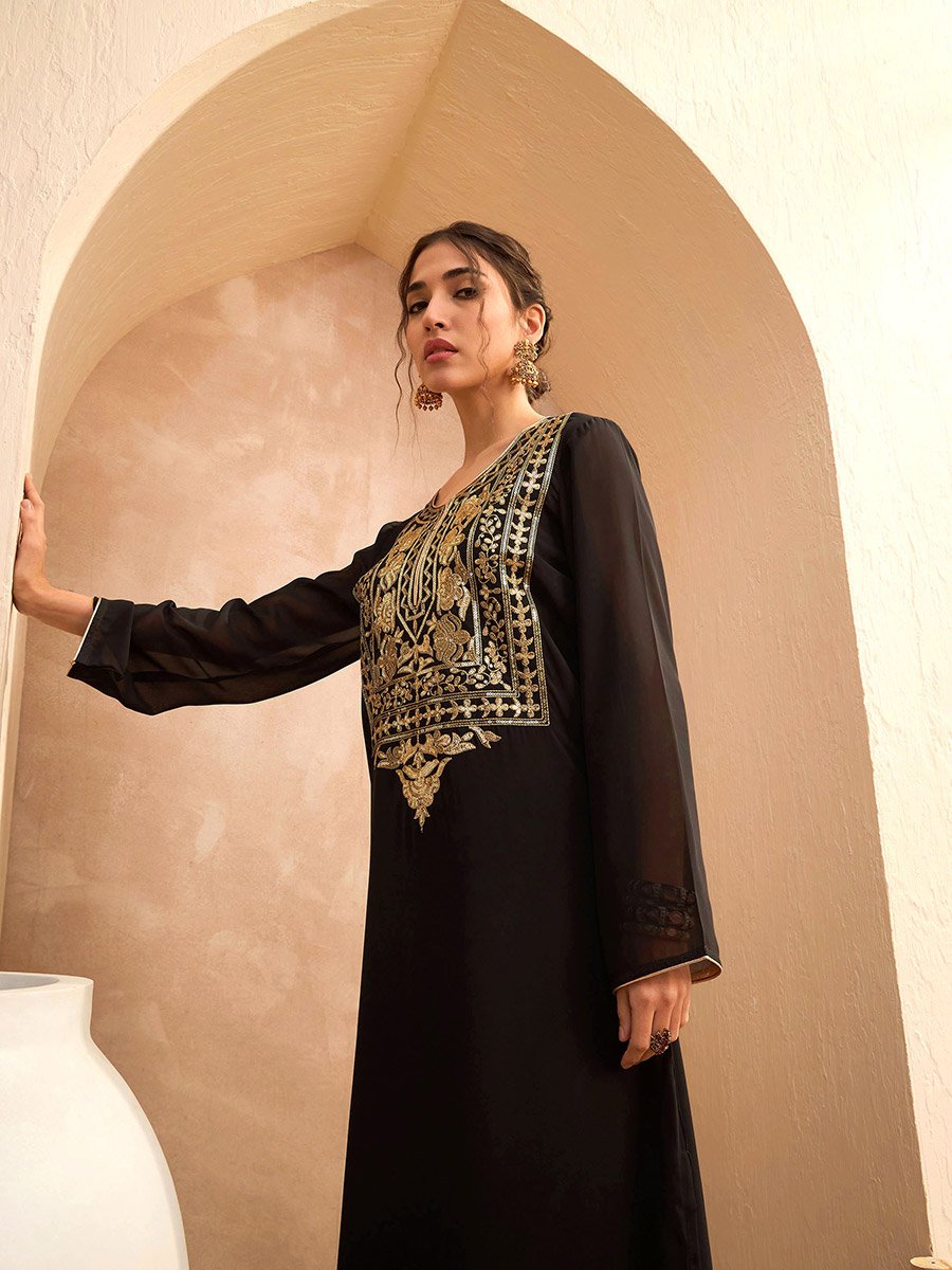 Black Sequined Abaya Dress with Inner Cami Slip For Women at Bahrain | Styli Black Sequined Abaya Dress with Inner Cami Slip For Women at Bahrain | Styli