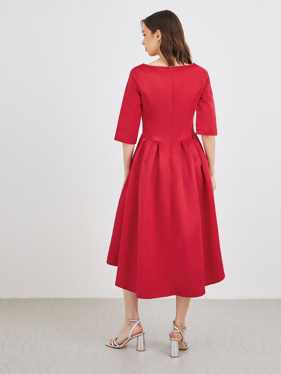 Solid Round Neck Pleated Detail Midi Dress