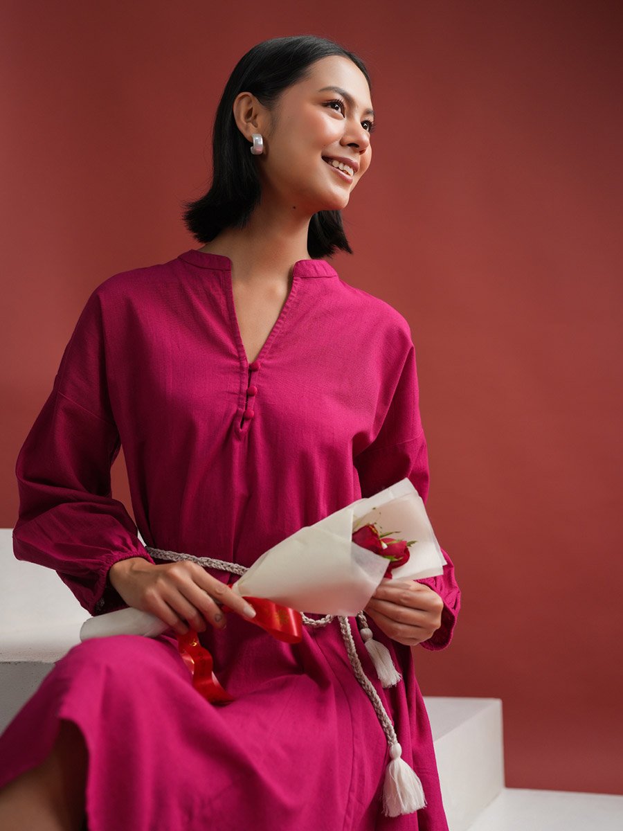 Women Pink Solid Collared Cotton A-Line Knee Length Dress