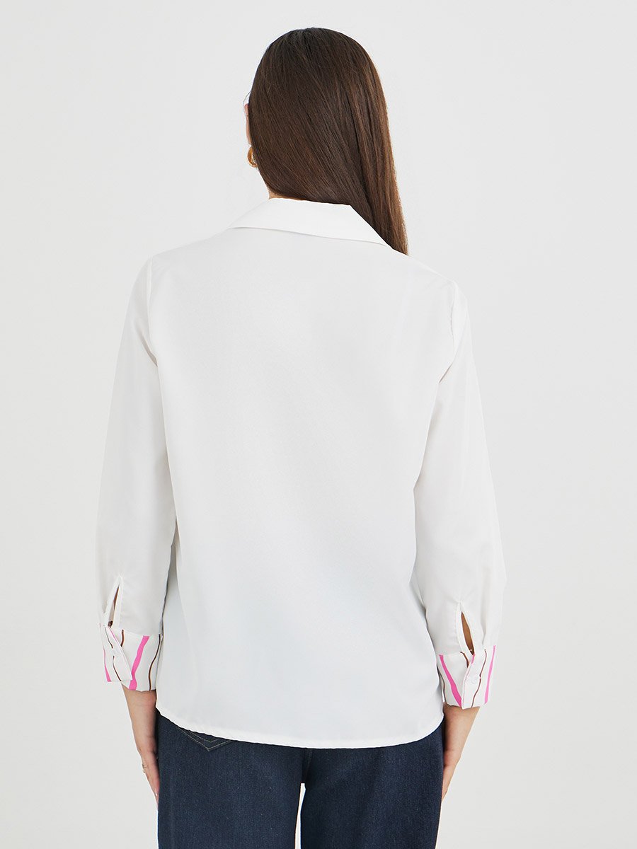 Solid Buttoned Spread Collar Shirt