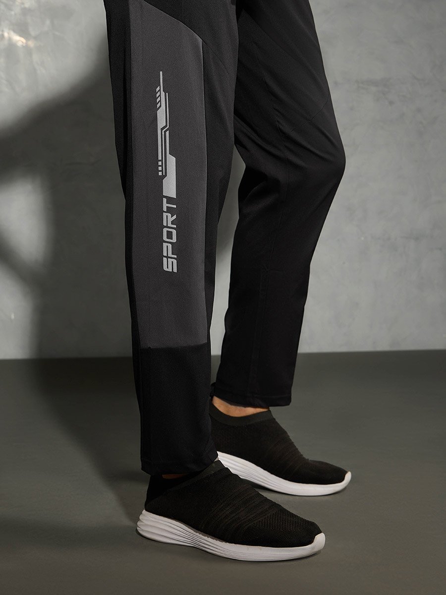 Men Black Relaxed Fit Contrast Panel Track Pants