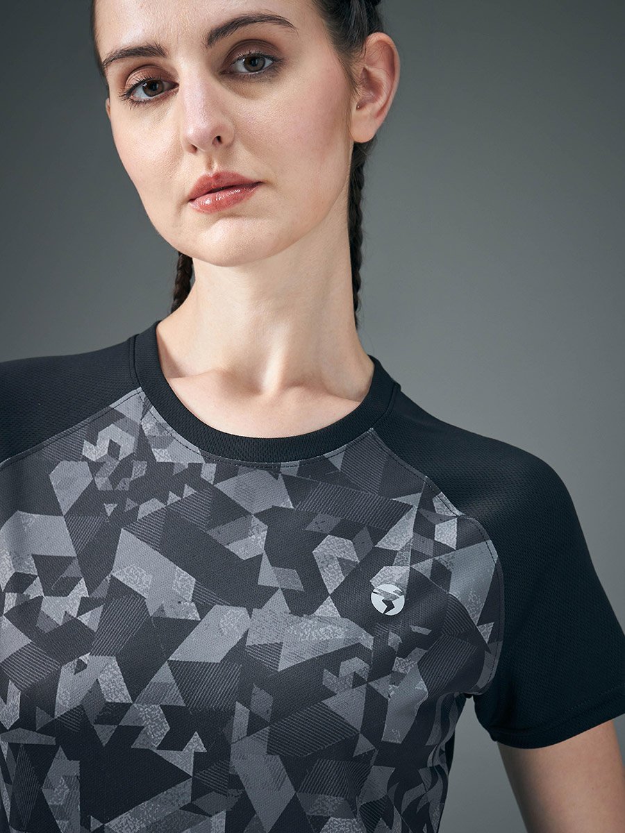 Women Abstract Print Slim Fit Top