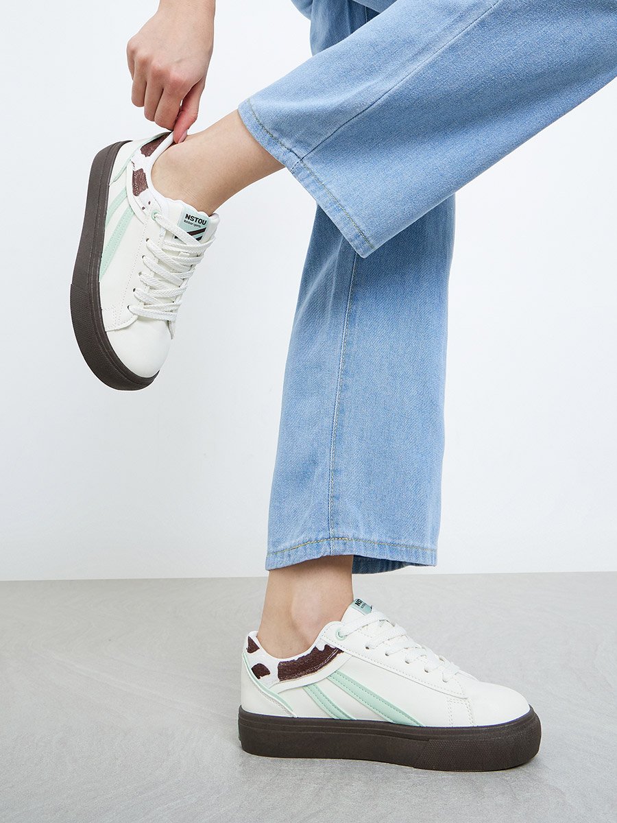 Contrast Sole Lace Up Sneakers