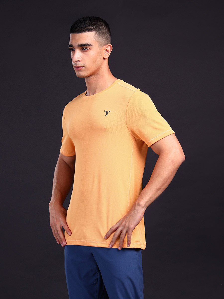 Men Solid Slim Fit Crew Neck T-Shirt