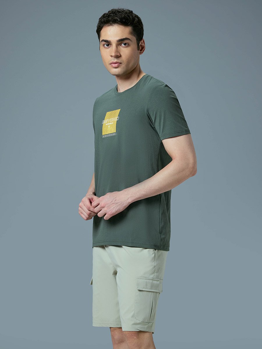 Men Printed Slim Fit Round Neck T-Shirt