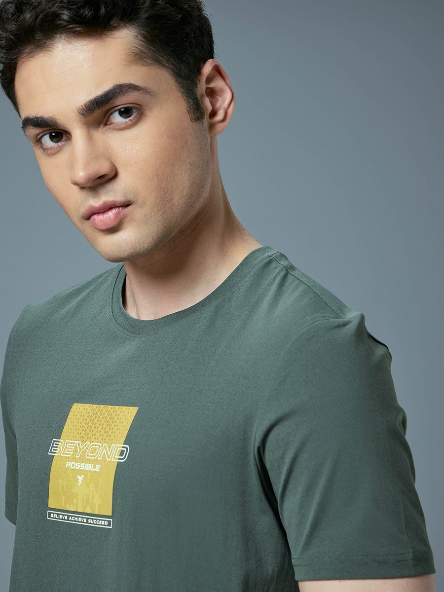 Men Printed Slim Fit Round Neck T-Shirt