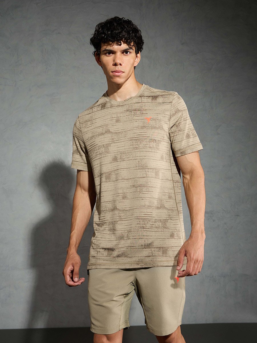 Men Jacquard Slim Fit Crew Neck T-Shirt