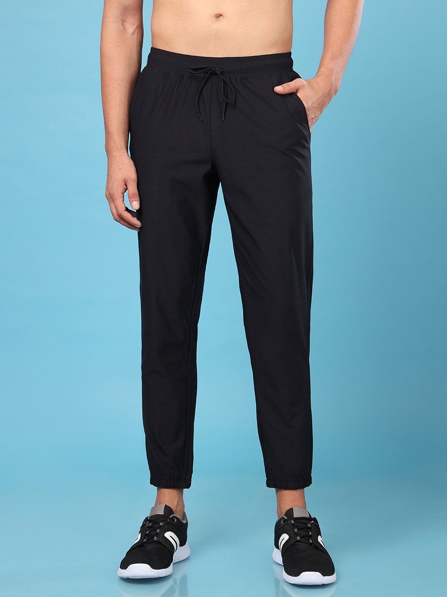 Men Solid Relaxed Fit Joggers