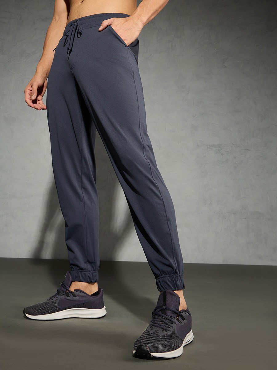 Men Solid Relaxed Fit Joggers