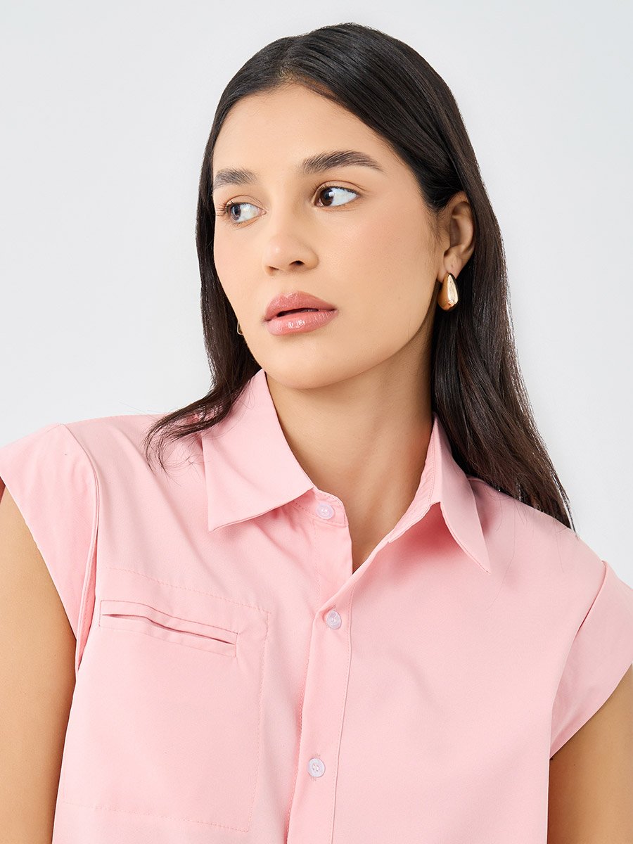 بلوزة سادة بأكمام كاب وياقة مع أزرار