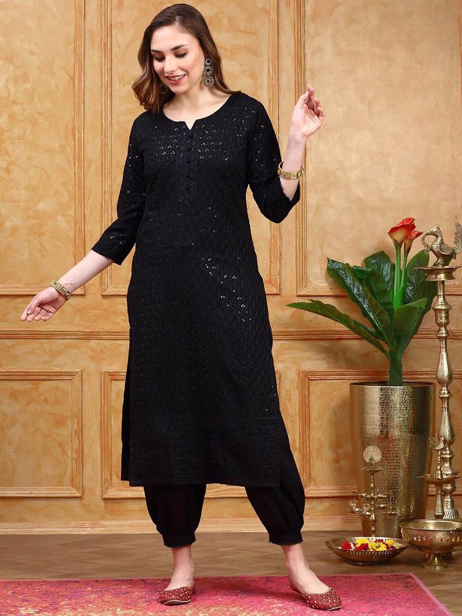 Embroidered Notch Neck Kurta