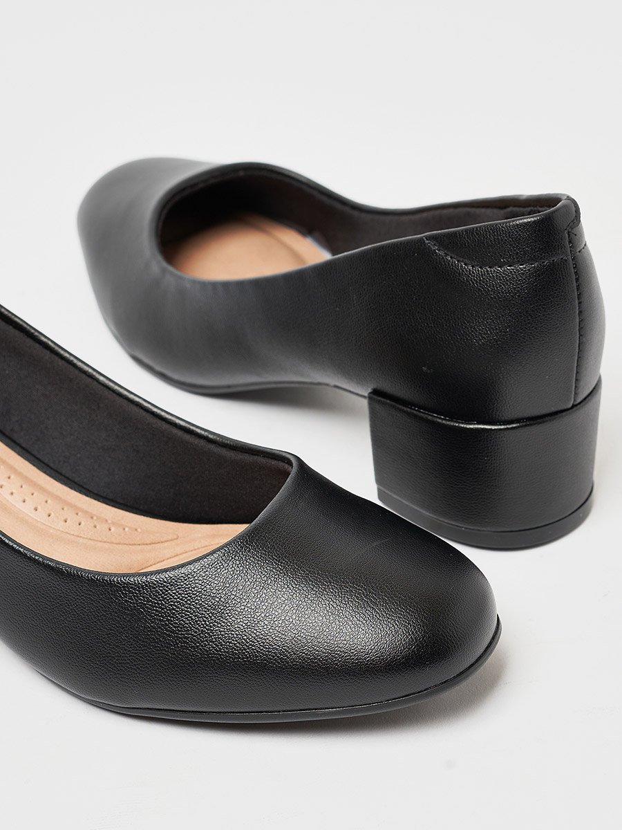 Solid Block Heel Shoes