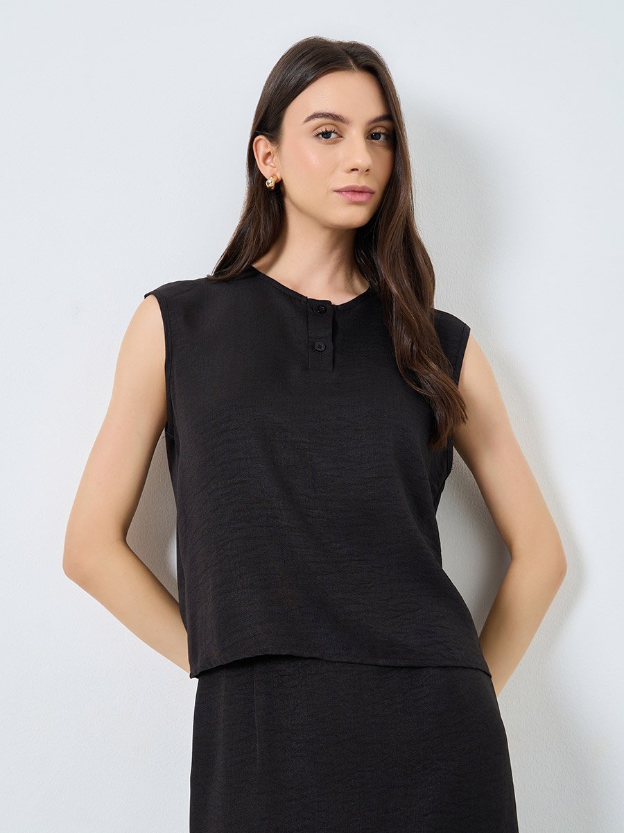 Solid Sleeveless Buttoned Top and Skirts Set