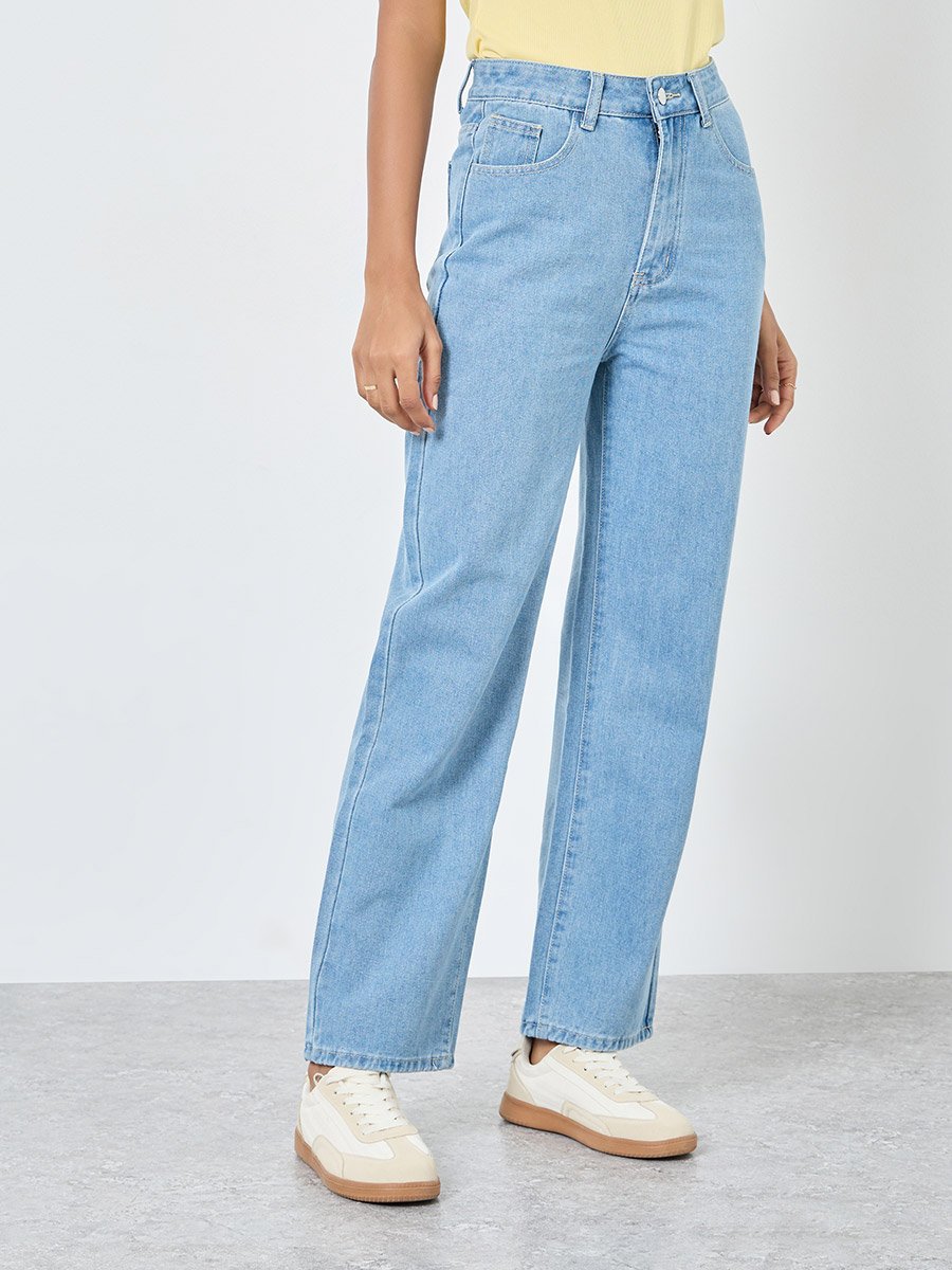 Solid Mid Rise Wide Leg Jeans