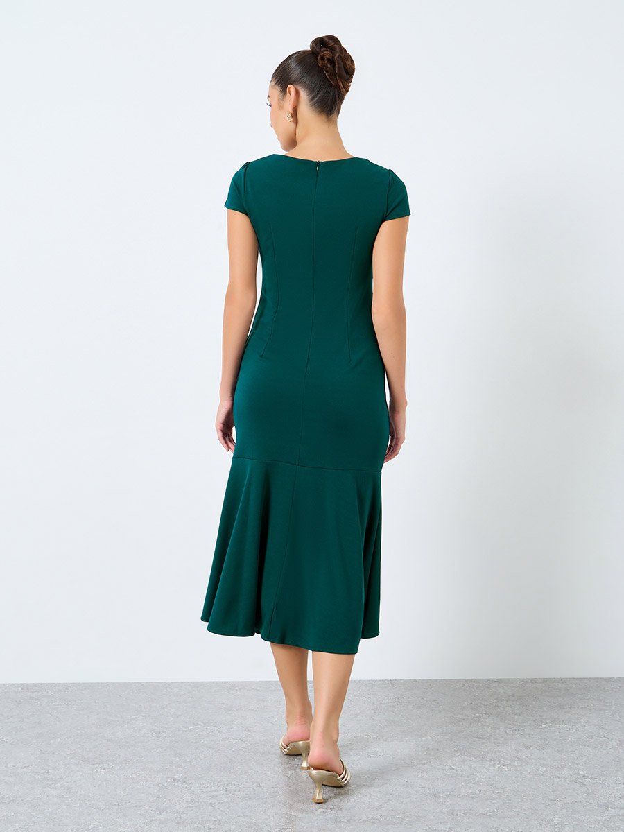 Sweetheart Neck Mermaid Hem Bodycon Midi Dress For Women at Saudi | Styli Sweetheart Neck Mermaid Hem Bodycon Midi Dress For Women at Saudi | Styli