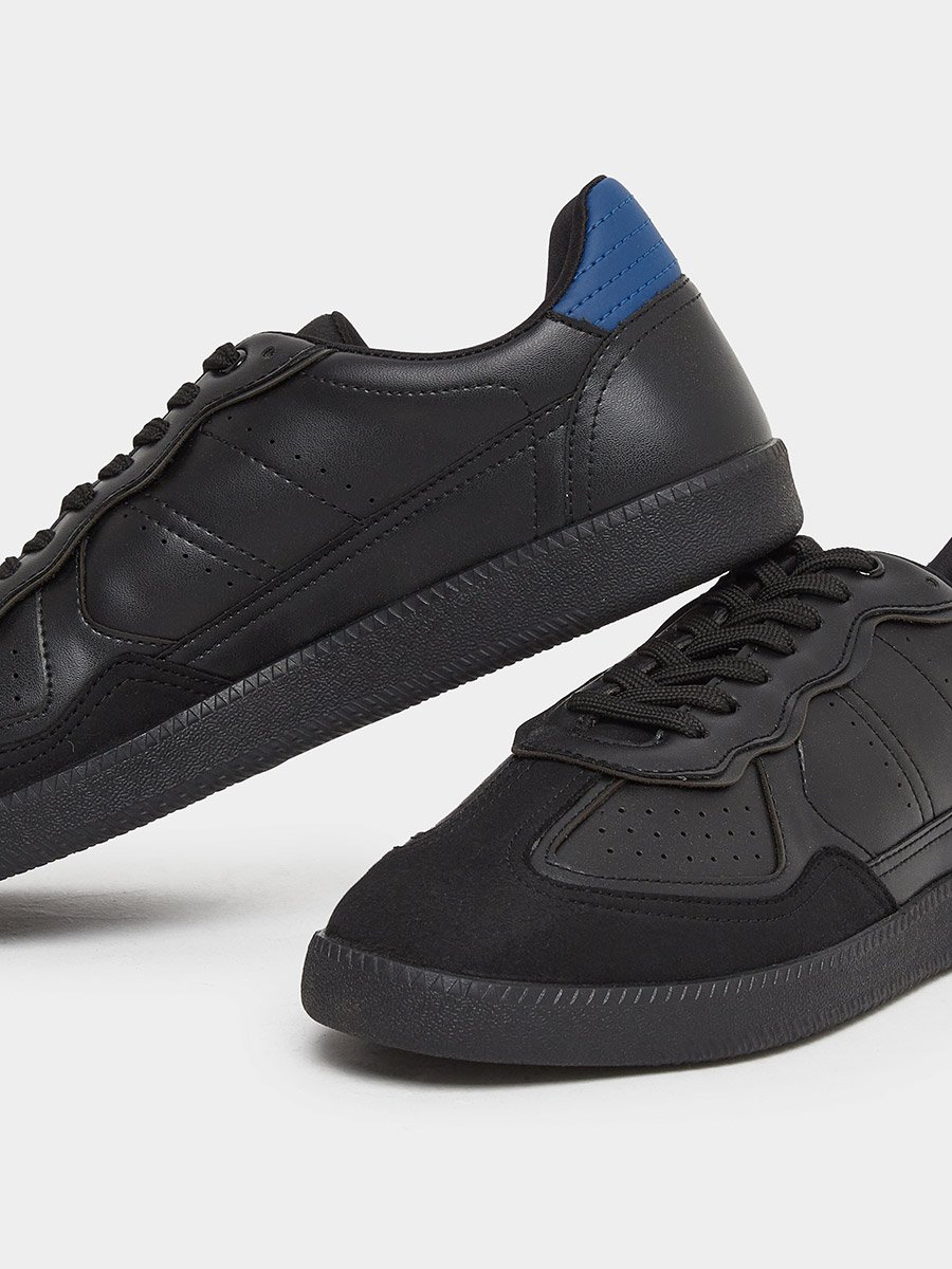Men Black Cut and Sew Panel Sneakers