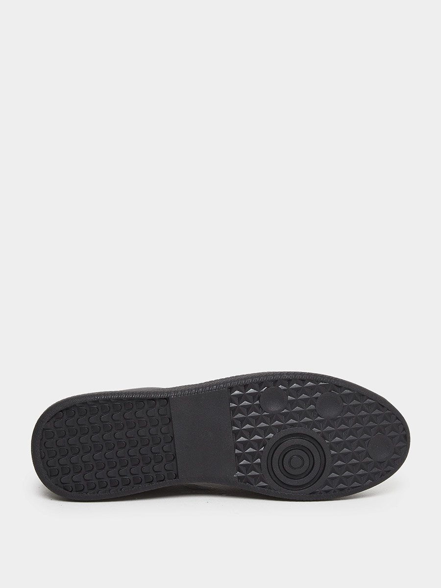 Men Black Cut and Sew Panel Sneakers